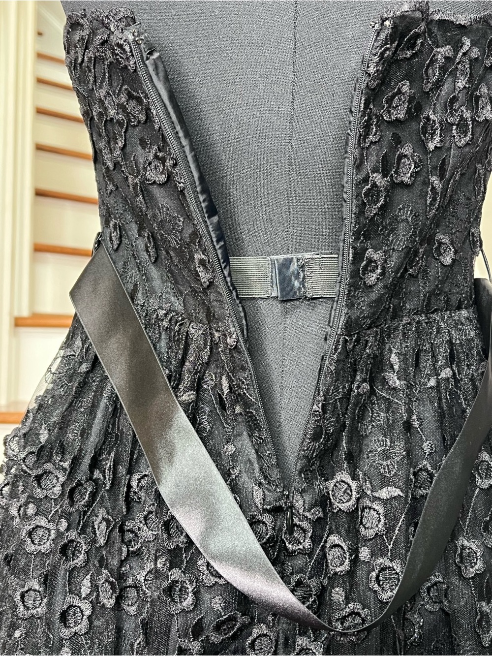 Oleg Cassini Black Strapless Floral Lace Party Dress Fit & Flare Size 2 - Picture 7 of 9
